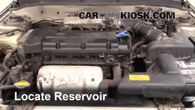 1999 Hyundai Elantra GL 2.0L 4 Cyl. Sedan (4 Door) Líquido limpiaparabrisas Agregar líquido